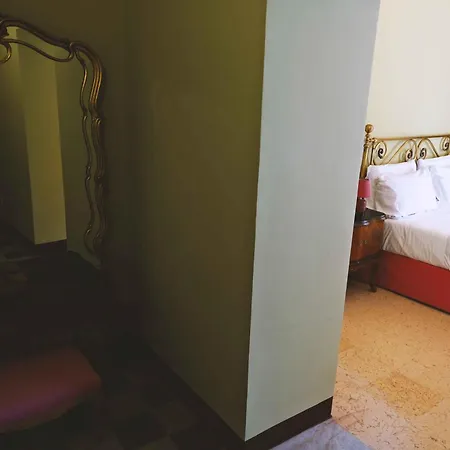 بيت ضيافة Foresteria Del Teatro Donnafugata راغوزا