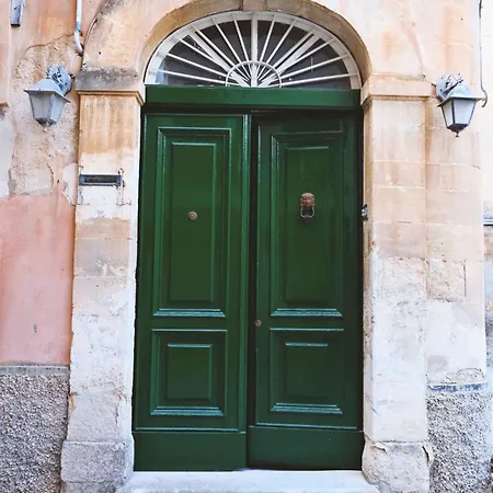 Foresteria Del Teatro Donnafugata 4* راغوزا